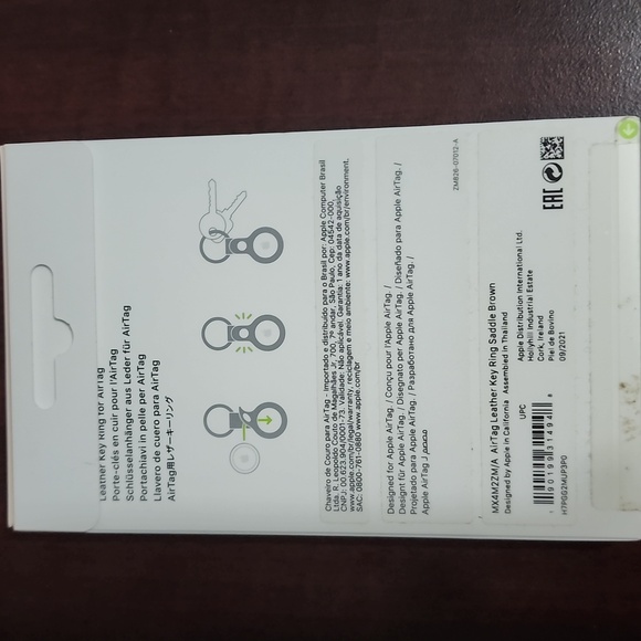 Apple Air Tag/ Leather Keyring Bundle - Picture 3 of 3